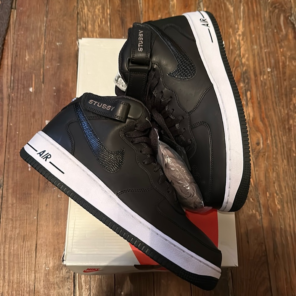 Nike x Stussy Air Force 1 Mid